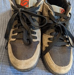 Five Ten Free Riders